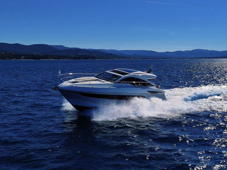 Pronájem Jachta v Cogolin -Fairline Targa 45 Gran Turismo