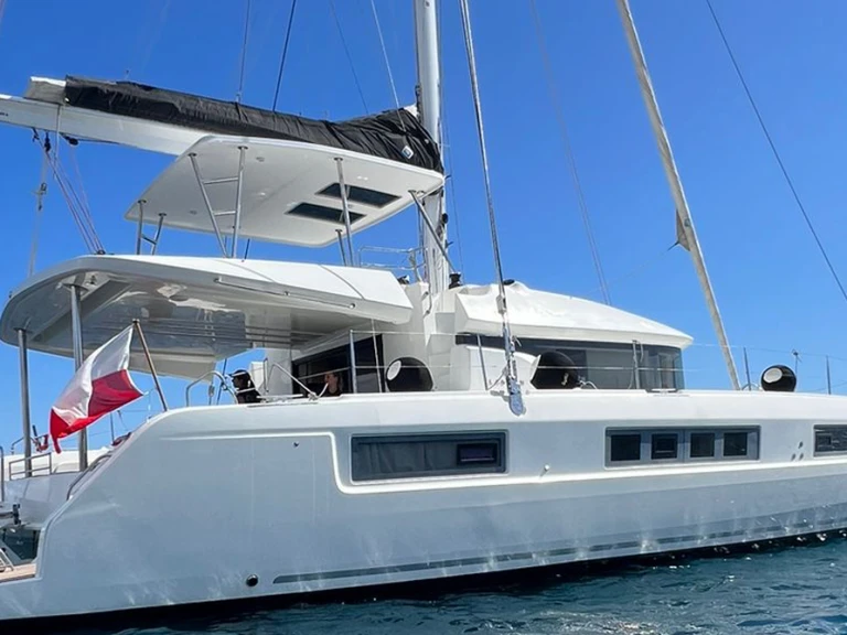 Pronajmout si Lagoon Lagoon 50 v Ibiza Town