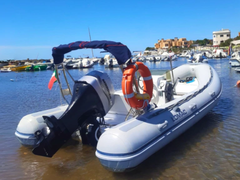 Pronájem lodi Santa Marinella lákavé ceny Lomac 500 OK