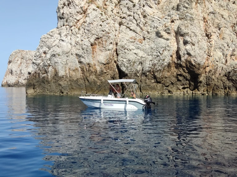Pronájem jachty v Káto Goúves -Poseidon Blu Water 170cc na Samboatu