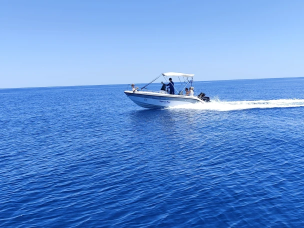 Pronájem Motorová loď v Káto Goúves -Poseidon Blu Water 170cc