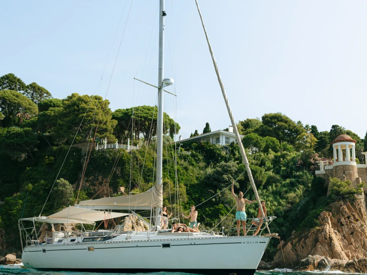 Bénéteau Oceanis 500 jednotlivci a charterové společnosti v Port de Blanes