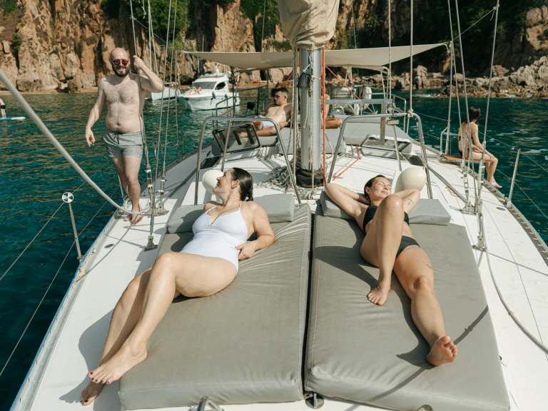 Bénéteau Oceanis 500 jednotlivci a charterové společnosti v Port de Blanes