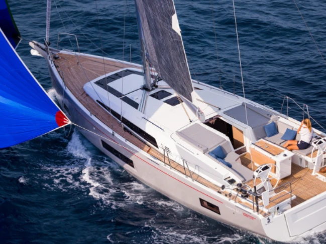 Bénéteau Oceanis 46.1 jednotlivci a charterové společnosti v Arzon