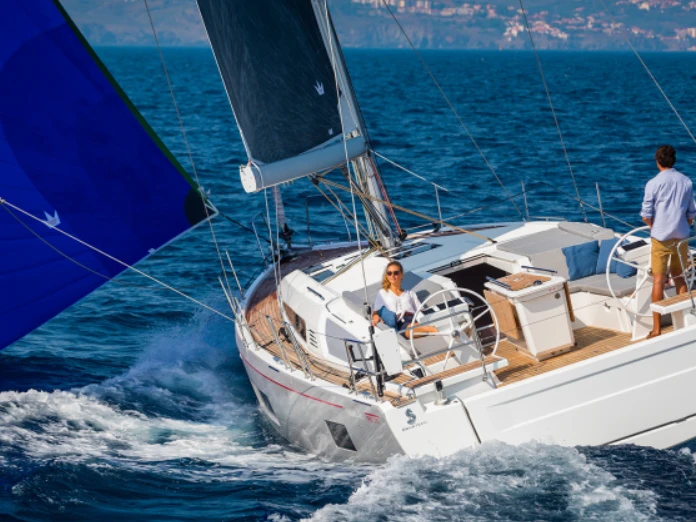 Pronajmout si Bénéteau Oceanis 46.1 v Arzon