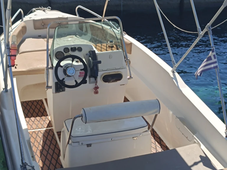 Pronájem lodi Zakynthos  lákavé ceny 5cc