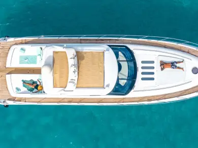 Pronajmout Jachta se skipperem či ne Princess v Ibiza Town