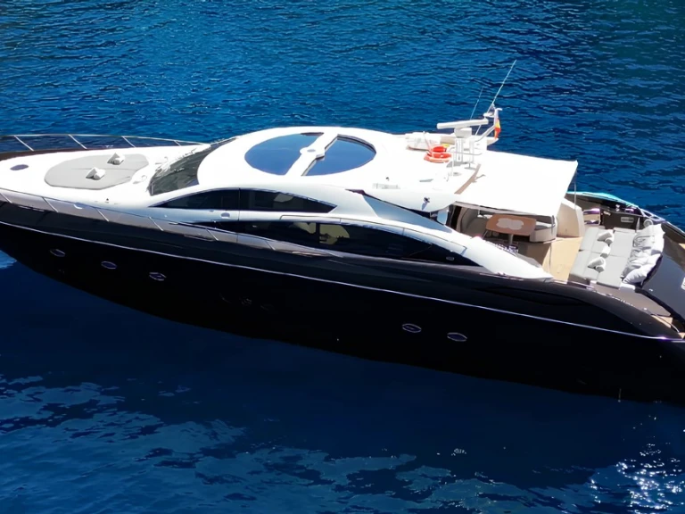 Pronajmout si Sunseeker Predator 82 v Ibiza Town