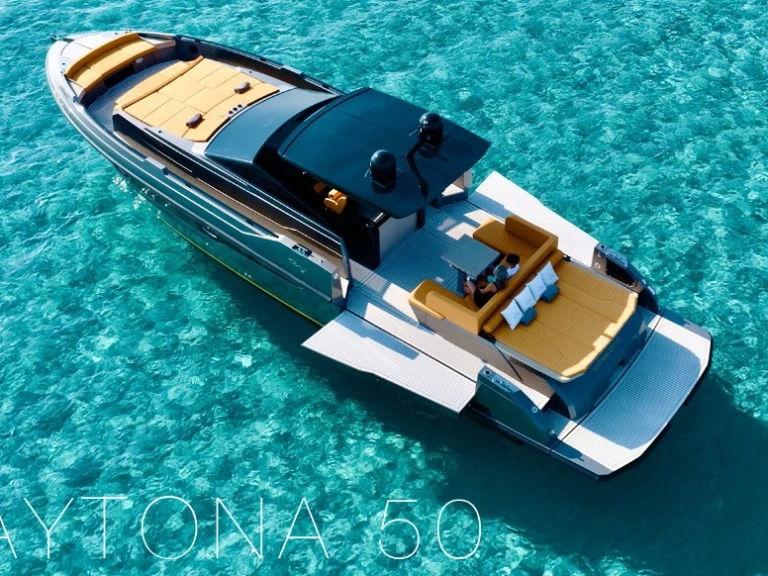 Pronájem Motorová loď v Ibiza Town -DAYTONA 50 15m
