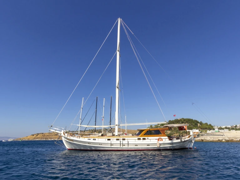 Pronajmout Plachetnice se skipperem či ne  v Bodrum