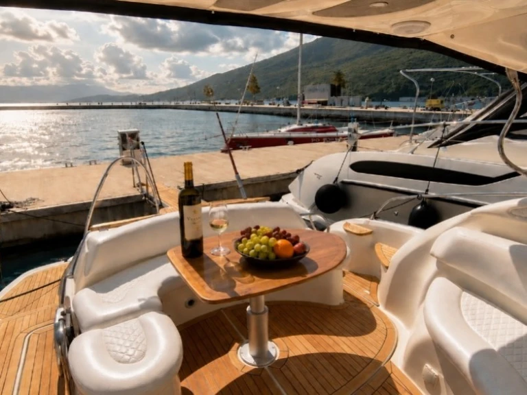 Pronájem jachty v Herceg Novi -Cranchi Mediterranee 43 na Samboatu