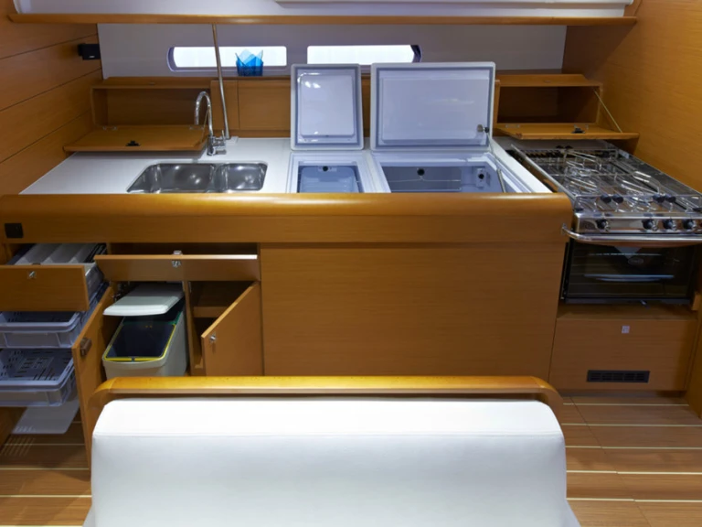 Pronájem jachty v Road Town -Jeanneau Sun Odyssey 479 na Samboatu