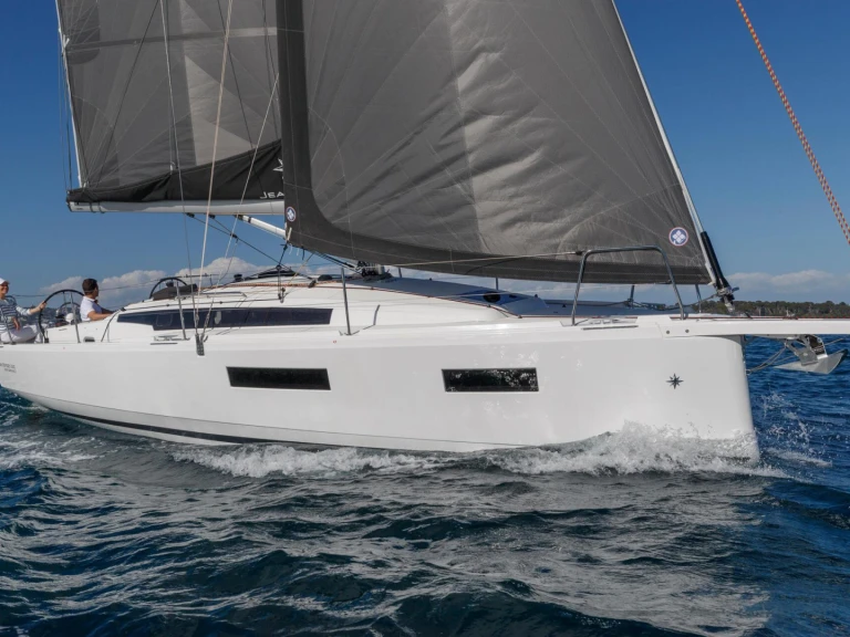 Pronajmout si Jeanneau Sun Odyssey 350 v Road Town