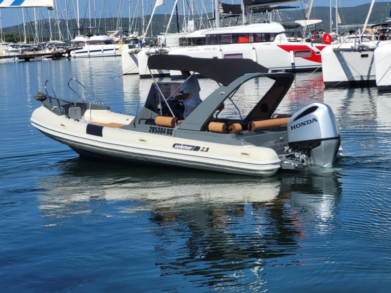 Pronájem lodi Solemar Solemar 23 v Tkon na Samboatu