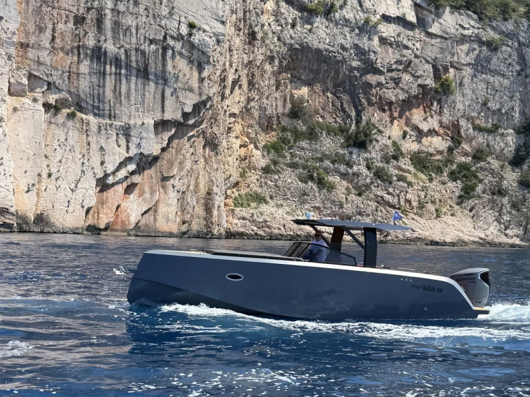 Pronájem lodi Phantom yachts Phantom 10.0 TT v Split na Samboatu