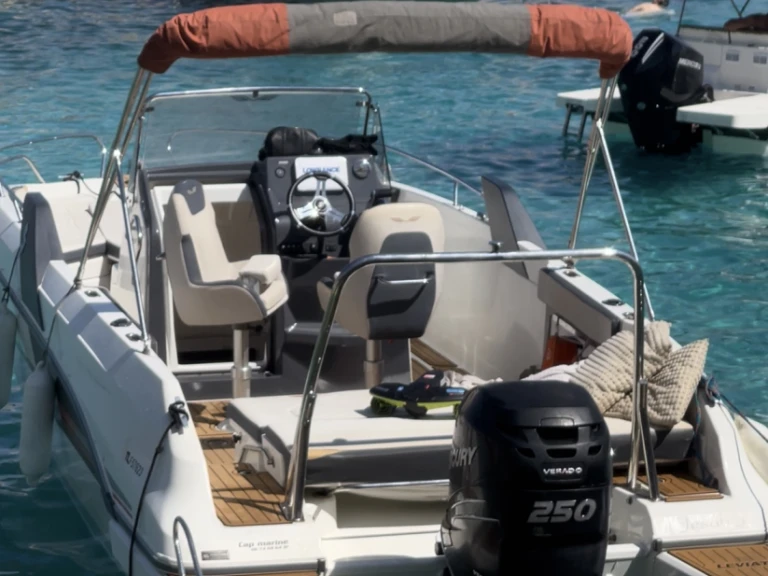 Pronájem jachty v Marseille -Bénéteau Flyer 7.7 SPACEdeck na Samboatu