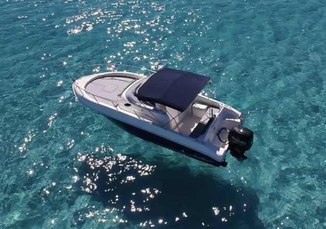 Pronájem Motorová loď v Santa Eularia des Riu -Seabird 755