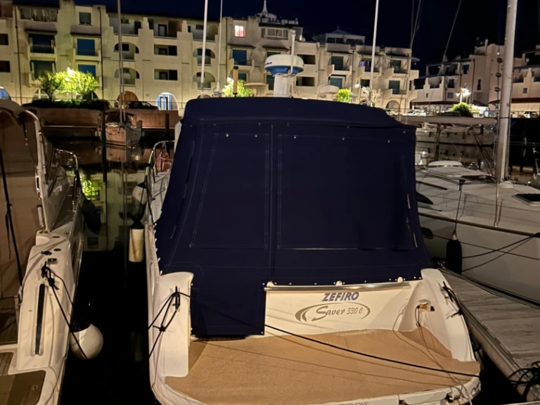 Pronajmout si Saver Saver 330 Sport v Fano