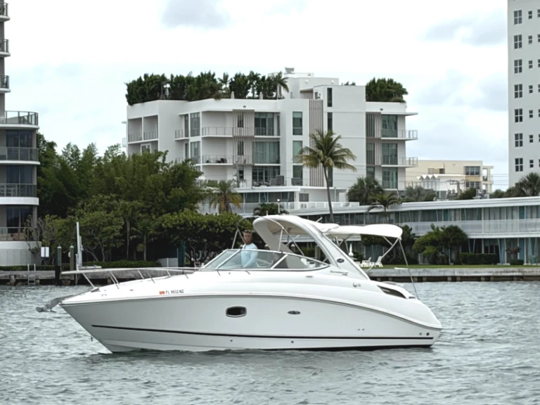 Pronájem lodi Sea Ray Sea Ray 300 Sundancer v Miami na Samboatu