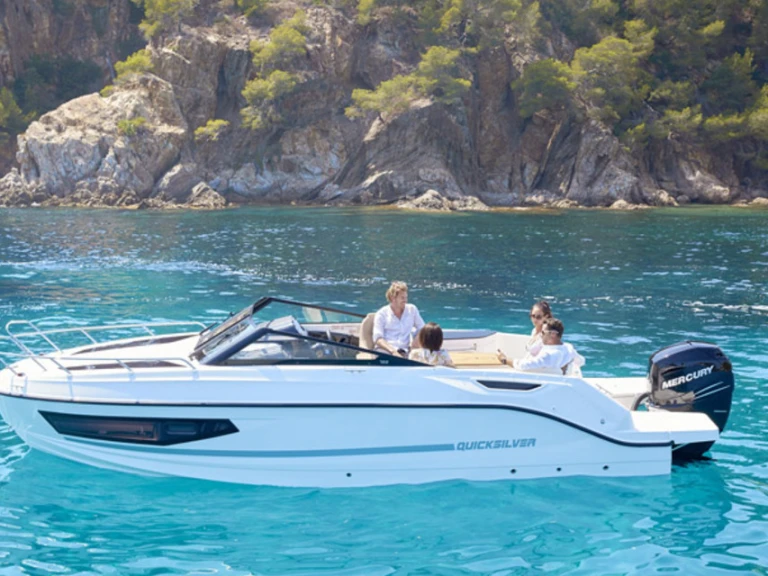 Pronájem Motorová loď v Hyeres -Quicksilver Activ 755 Cruiser