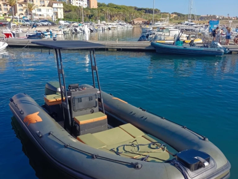 Pronájem lodi Zar FORMANTI v Le Brusc na Samboatu
