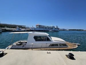 Pronajmout Motorová loď se skipperem či ne Castelo v Zadar