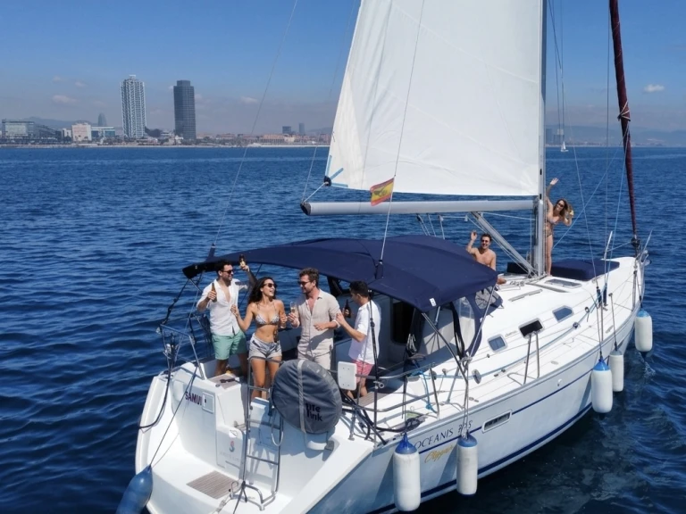 Pronájem lodi Bénéteau Oceanis 393 Clipper v Barcelona na Samboatu