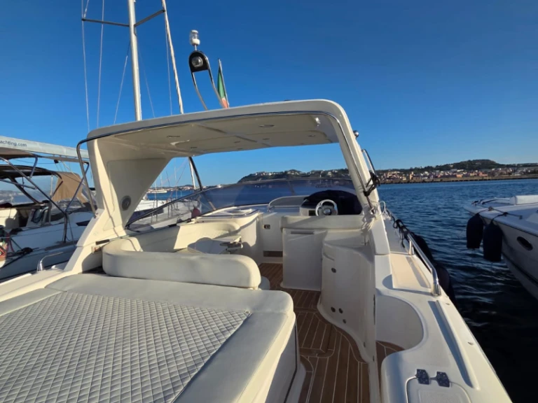 Pronájem Motorová loď v Neapol -Mano Marine Mano Marine 38.50