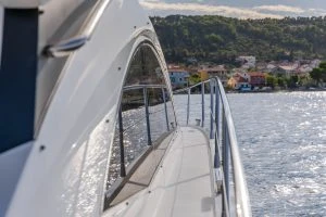 Pronájem Motorová loď Sunseeker s licencí