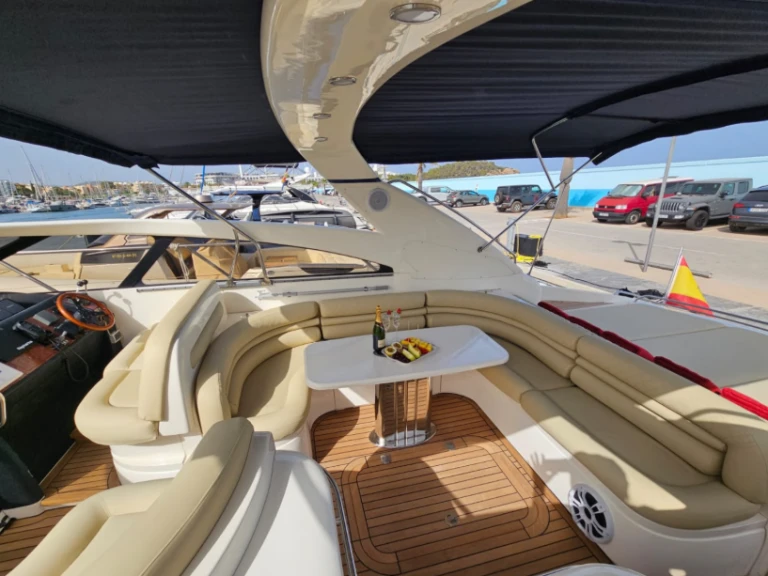 Pronájem lodi Ibiza Town lákavé ceny Princess V50