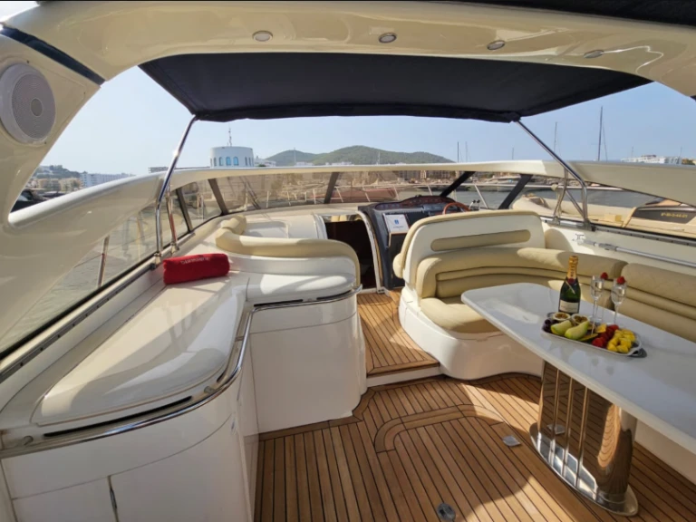 Pronájem Motorová loď v Ibiza Town -Princess Princess V50