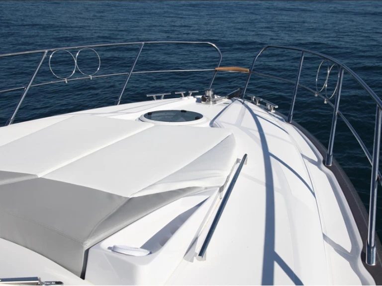 Pronájem lodi Ibiza Town lákavé ceny C40