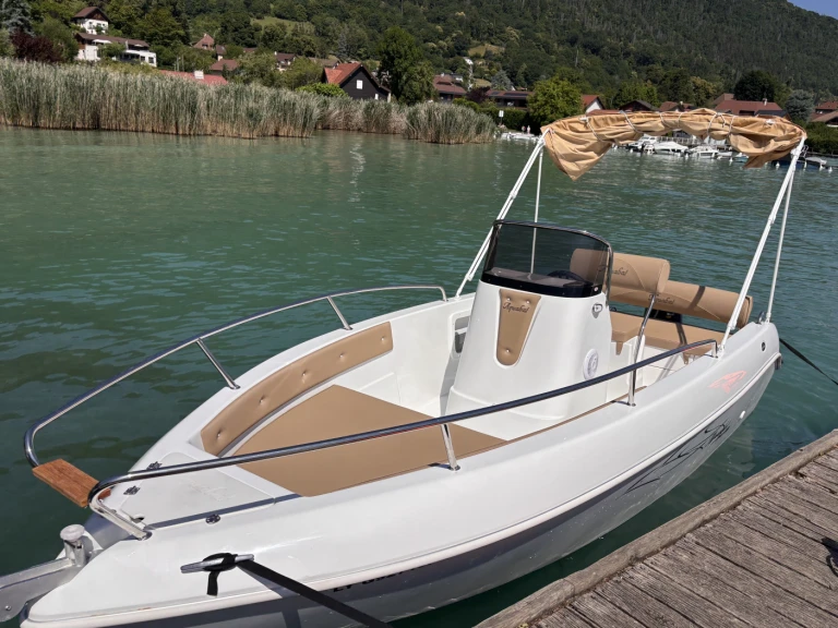 Pronajmout si Aquabat Sport Line 17 v Annecy