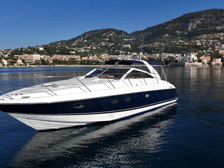 Pronájem lodi Princess Princess V42 v Beaulieu-sur-Mer na Samboatu