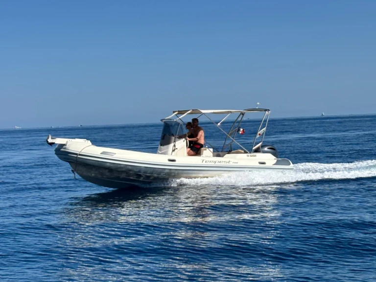 Pronájem lodi Capelli Tempest 700 Sun v Golfe-Juan na Samboatu
