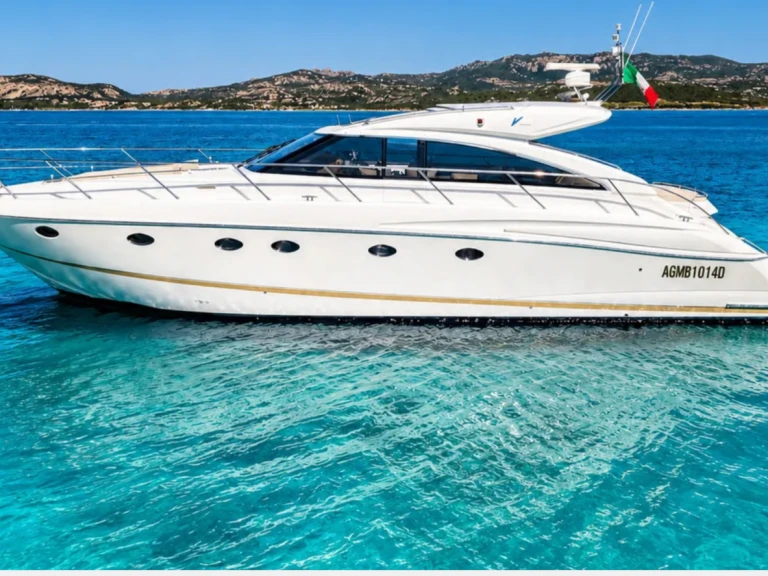 Princess Princess V53 jednotlivci a charterové společnosti v Port of Cannigione