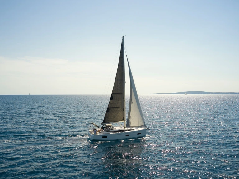 Pronajmout si Bavaria Bavaria C38 v Portoferraio