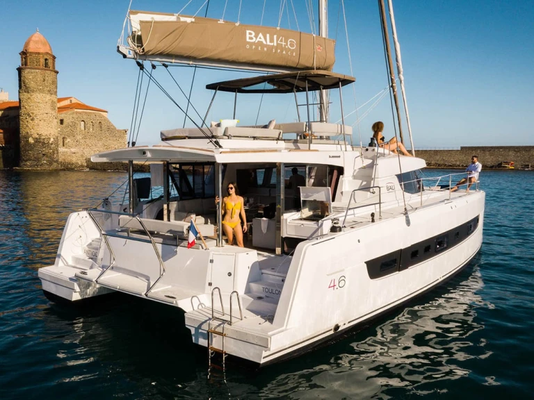 Pronájem lodi Nassau lákavé ceny Bali 4.6