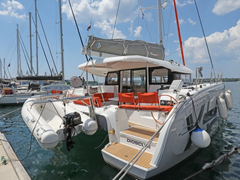 Pronajmout si Excess Excess 11 v Pula