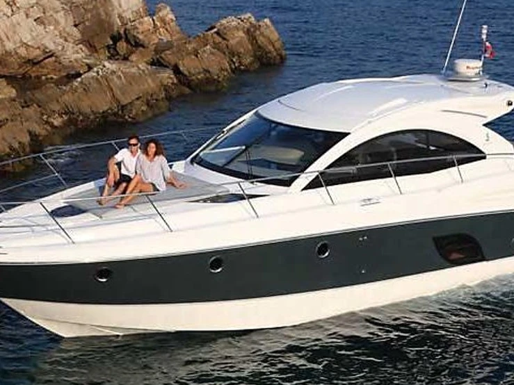 Pronájem jachty v Juan-les-Pins -MonteCarloYachts 42 na Samboatu