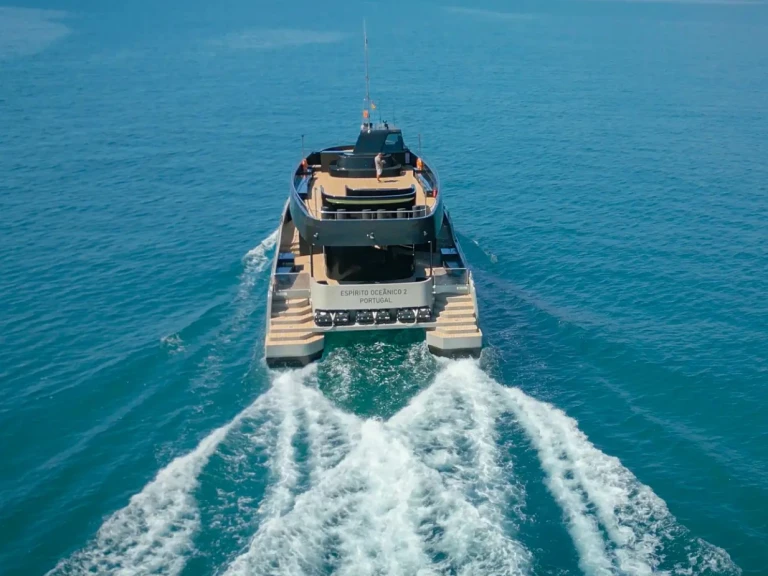 Pronajmout si Catamaran Custom v Albufeira 