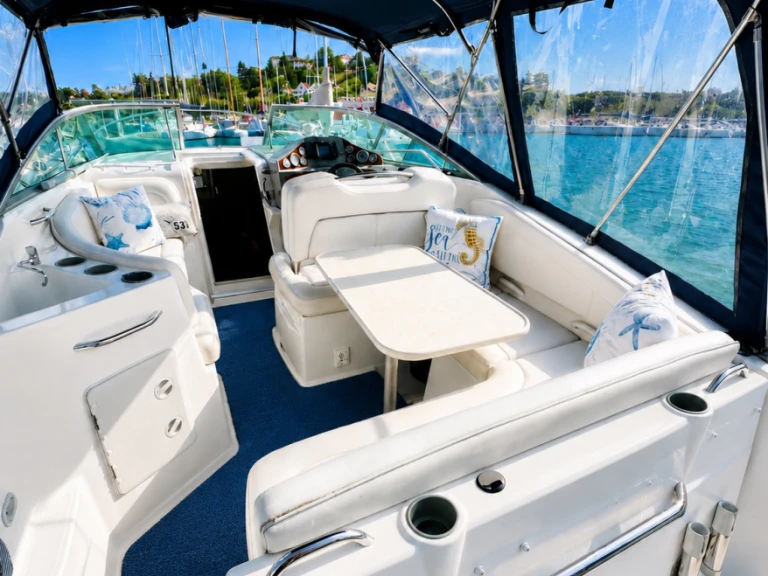 Pronájem lodi Bayliner Bayliner 255 v Thonon-les-Bains na Samboatu