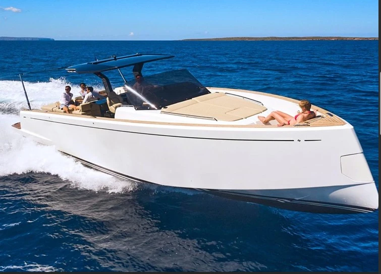 Pronajmout si Pardo Yachts Pardo 43 v Juan-les-Pins