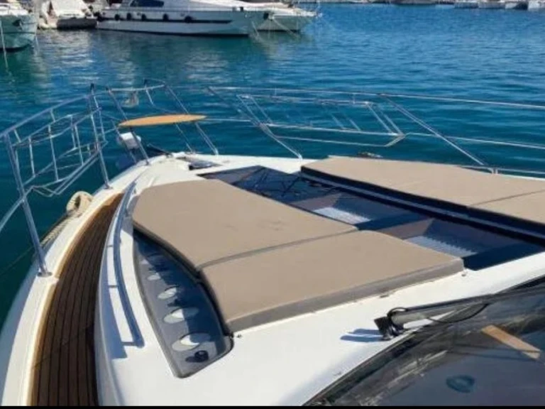 Pronájem lodi Herceg Novi lákavé ceny Galeon 550 Fly