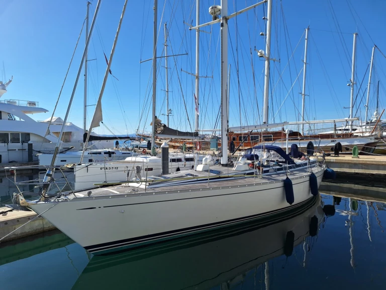 S&S/Nuator Swan Swan 59 jednotlivci a charterové společnosti v Fiumicino