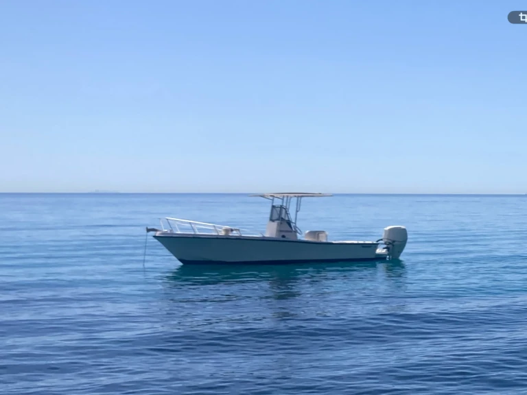 Pronájem lodi Mako 232 v Bastia na Samboatu