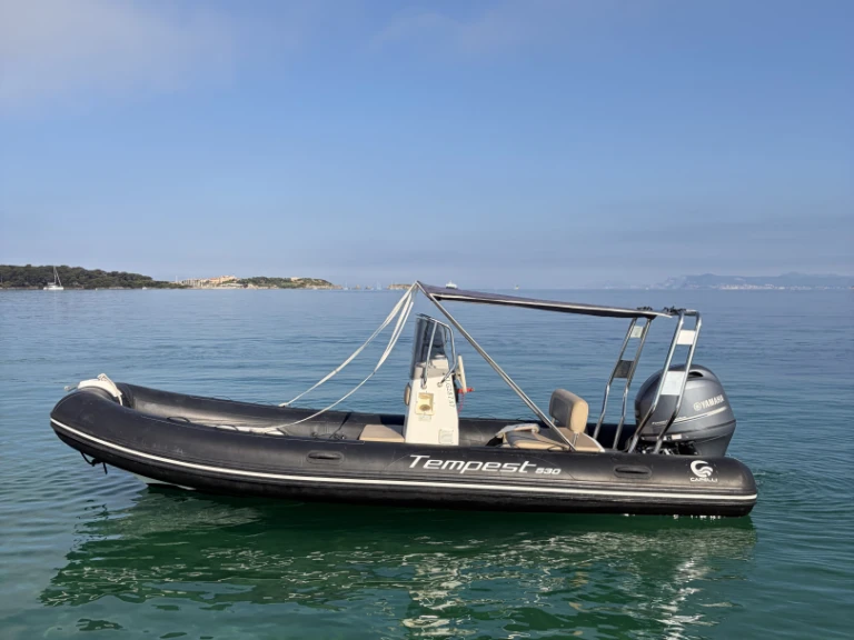 Capelli Tempest 530 jednotlivci a charterové společnosti v Six-Fours-les-Plages