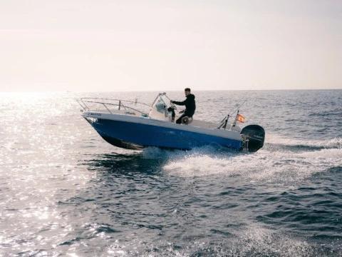 Jeanneau Cap Camarat 545 CC jednotlivci a charterové společnosti v Palamos