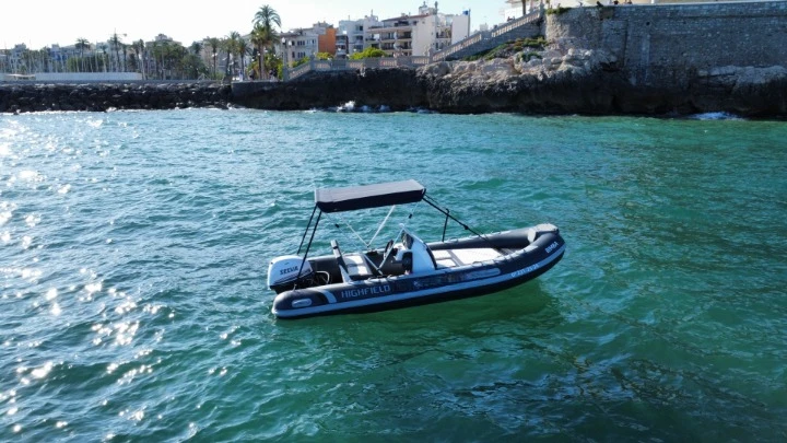 Pronájem lodi Highfield CL460 v Sitges na Samboatu