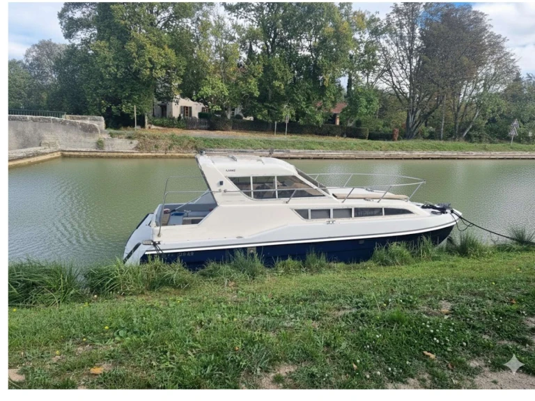 Pronájem Motorová loď Le Boat s licencí